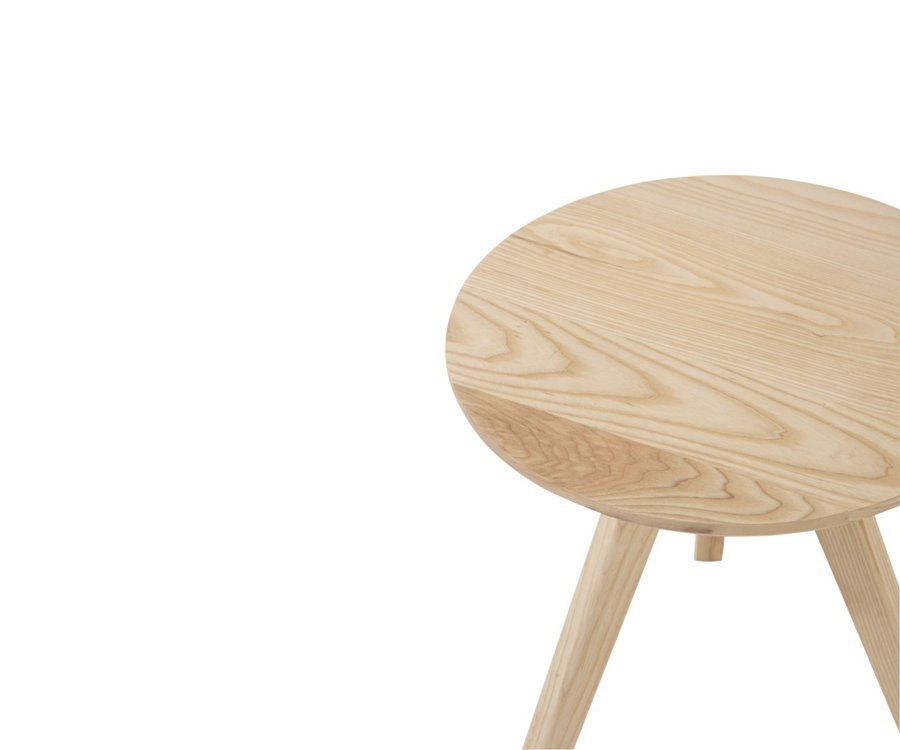 Petite table d'appoint en bois naturel FARAH - J-line