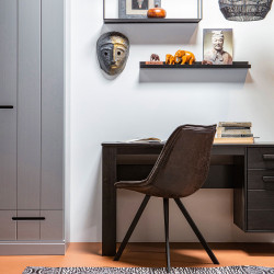 Chaise élégante en cuir noir-SWAN