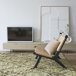 Fauteuil lounge en rotin et bois noir