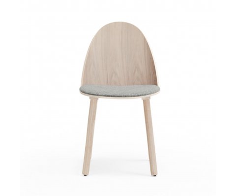 Chaise en bois et tissu scandinave UMA