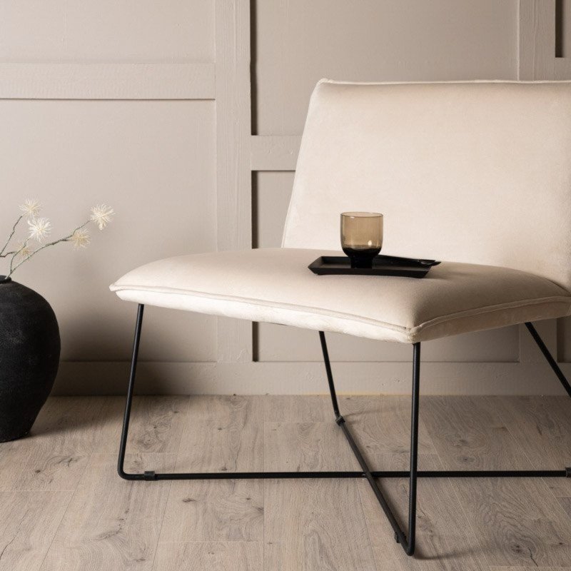 Fauteuil en velours beige et métal noir moderne CHUA