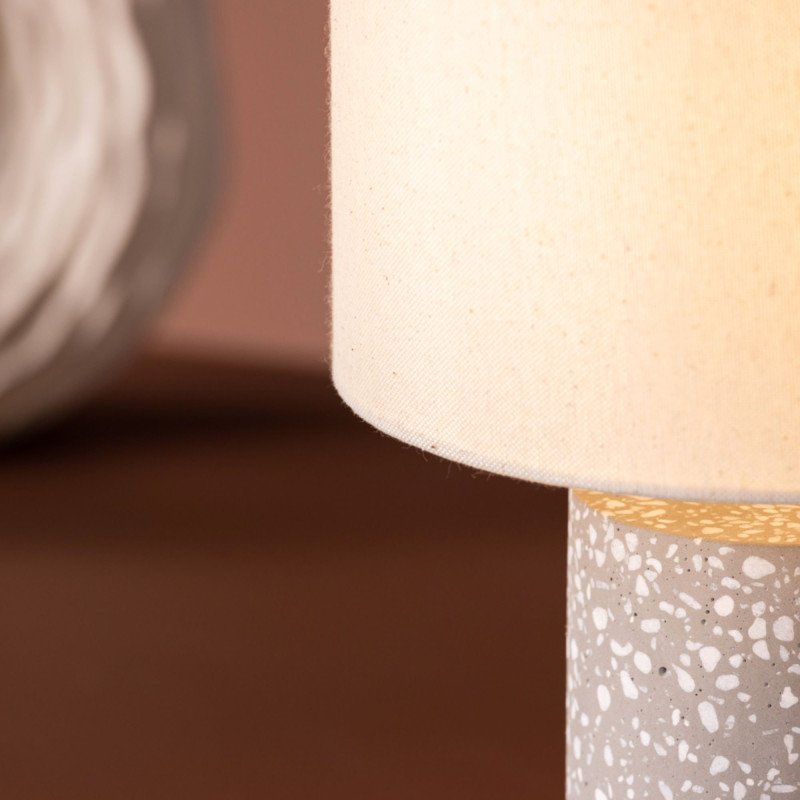 Lampe à poser tendance en terrazzo DAJA