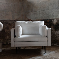 Fauteuil moderne en tissu avec pieds en métal ROMEO