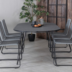 Table de jardin ovale 200x100cm en métal noir MASCLA