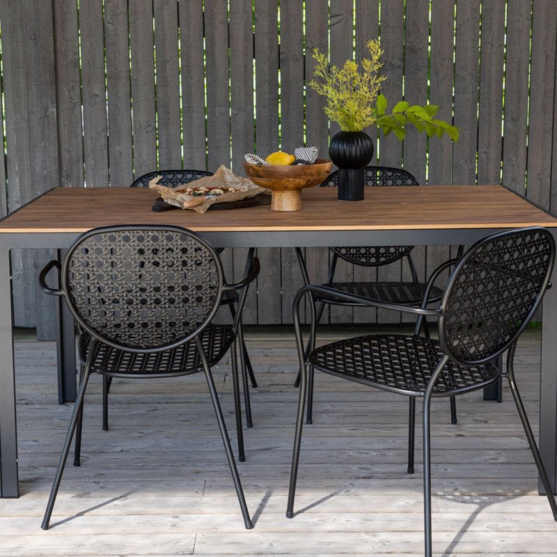 Table de jardin 150x90cm effet bois PABLOU