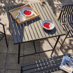 Table de jardin moderne en métal noir 90x90cm RAMIRO