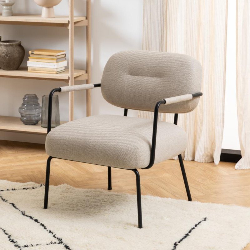 Fauteuil moderne en tissu beige et métal noir WILTON