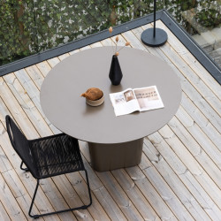 Table à manger ronde d'extérieur en métal beige SANYA