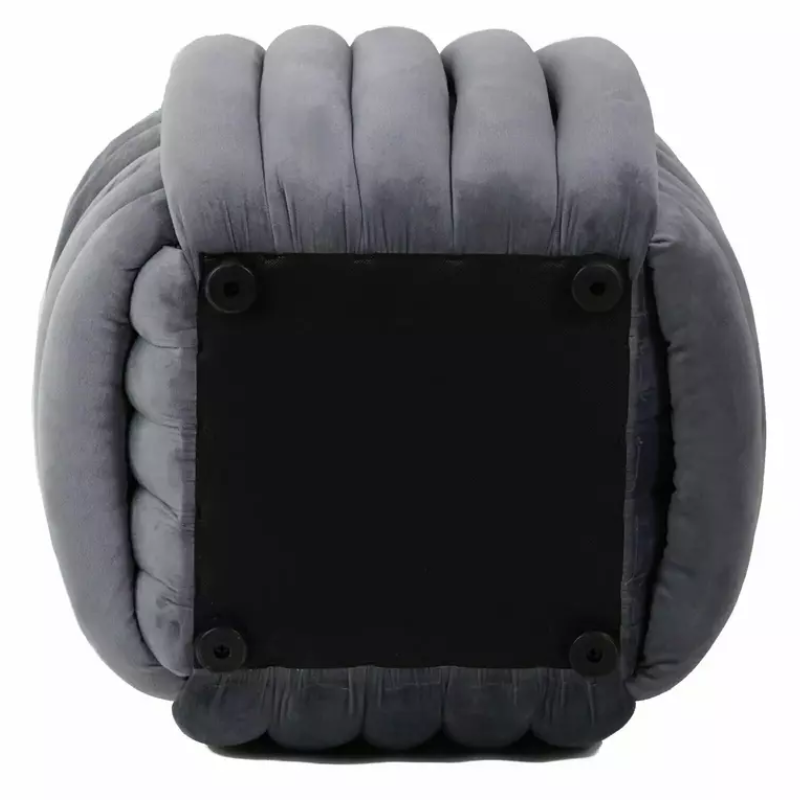Pouf carré gris en velours matelassé, moelleux et compact COULIZ