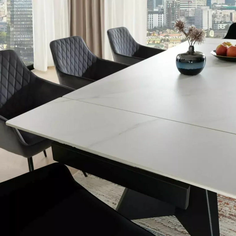 Chaise pivotante velours noir avec retour automatique et ressorts ensachés SALISZ