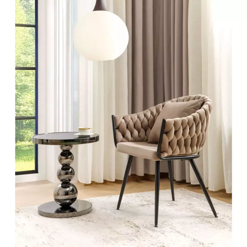 Chaise dossier matelassé velours beige avec coussin décoratif NANSY