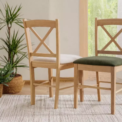 Chaise couleur beige clair en tissu et en bois chêne hévéa – MOUVY