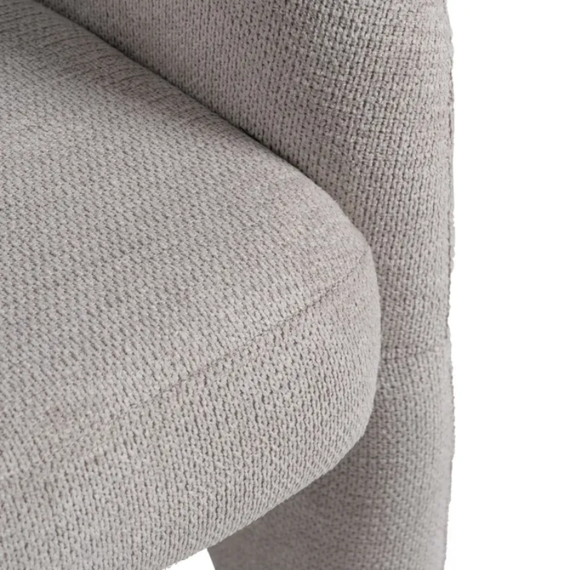 Fauteuil beige polyester style cosy aux courbes douces chic VYRENIA